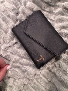 Tiffany & Co. Black Leather Trifold Wallet with Gold T Accent